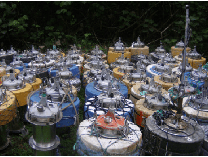 boyas_con_sistema_de_radiolocalizacion.png boyas_con_sistema_de_radiolocalizacion.png